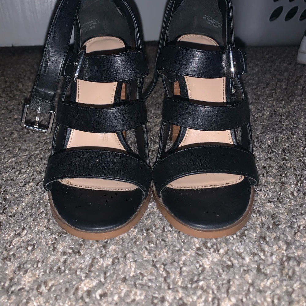 Forever 21 cute black heels
